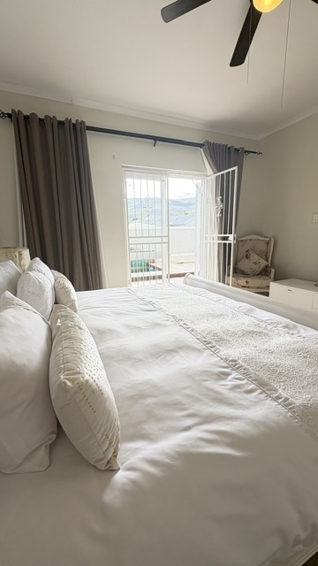 3 Bedroom Property for Sale in Sandbaai Western Cape